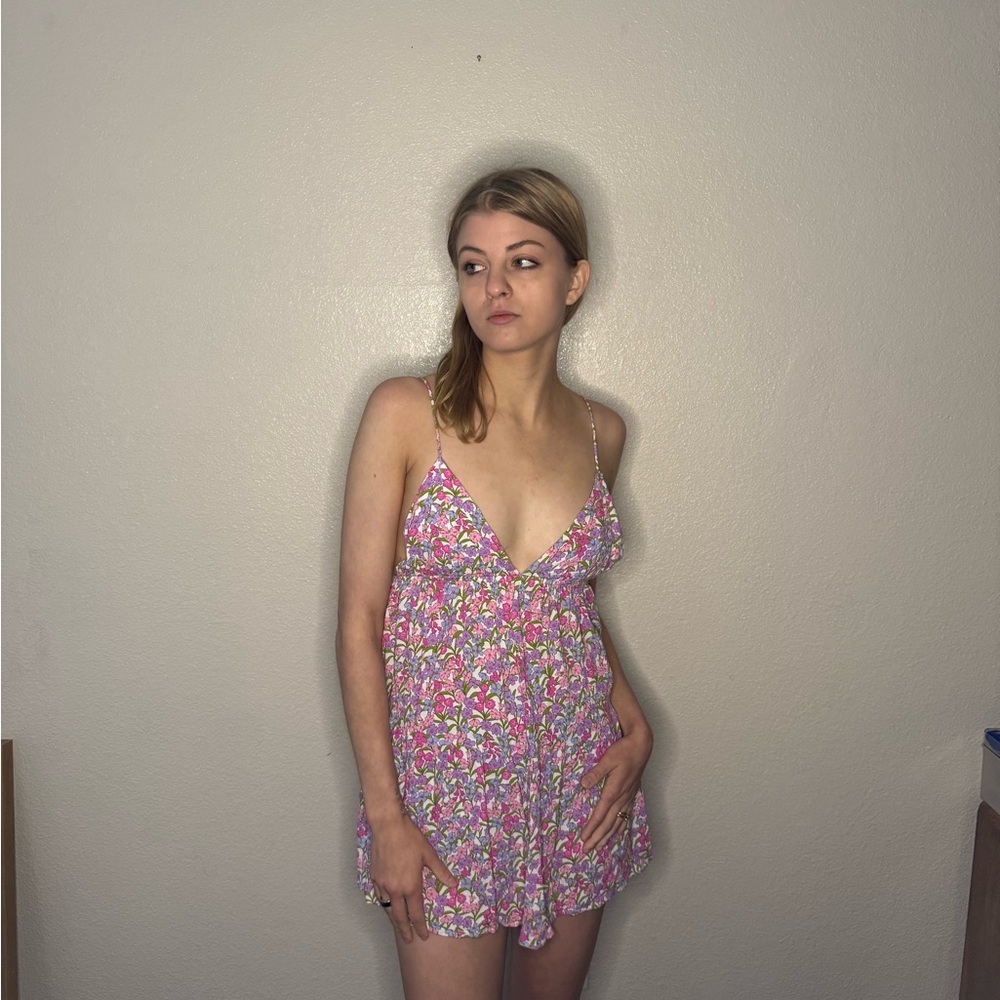 Chic Floral Mini Dress in Pink